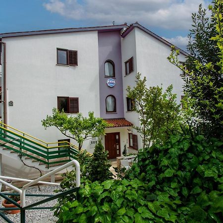 Apartment Iva Pula Exterior foto